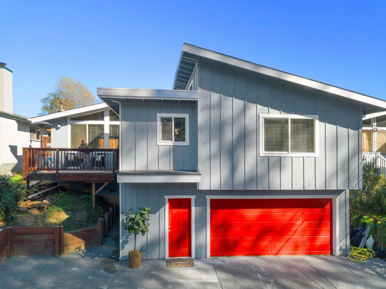 3346 Fairway Dr - Photo 1