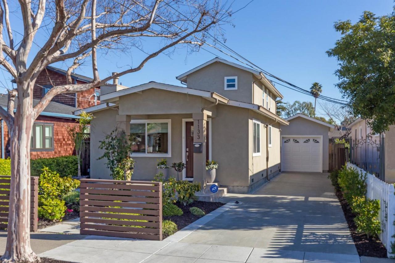 1133 Ebener St - Photo 1