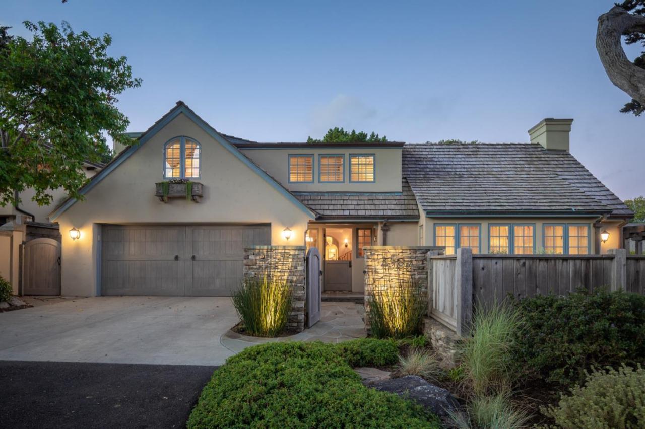 2507 16th Ave - Photo 1