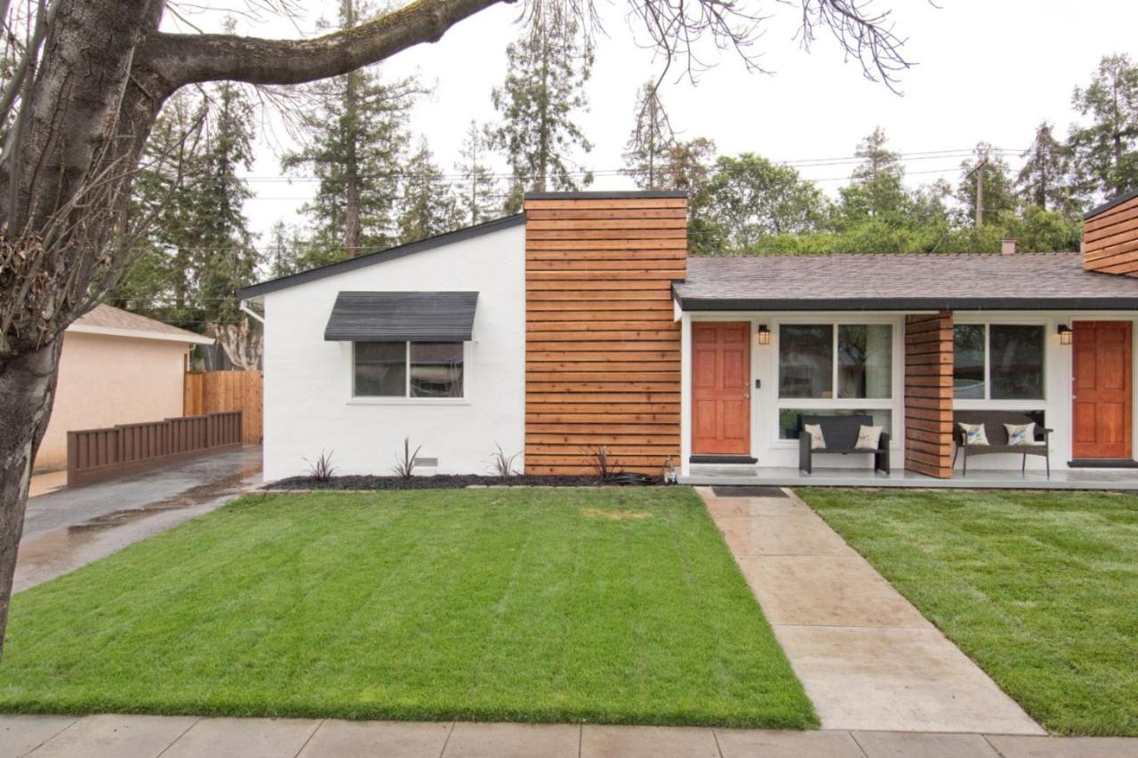 698 Daniel Way - Photo 1