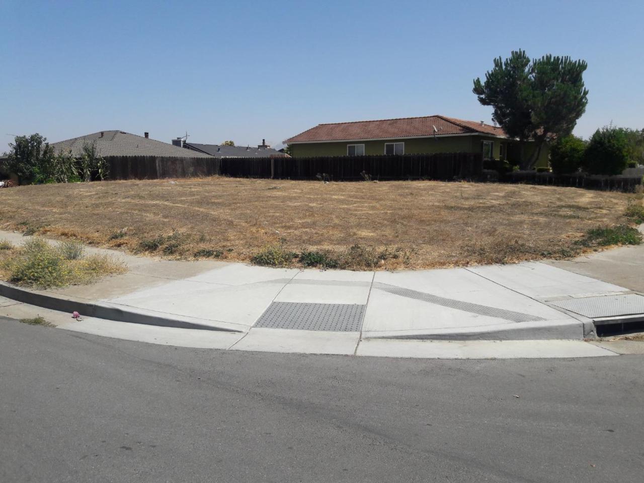 1610 Sunset Dr - Photo 1