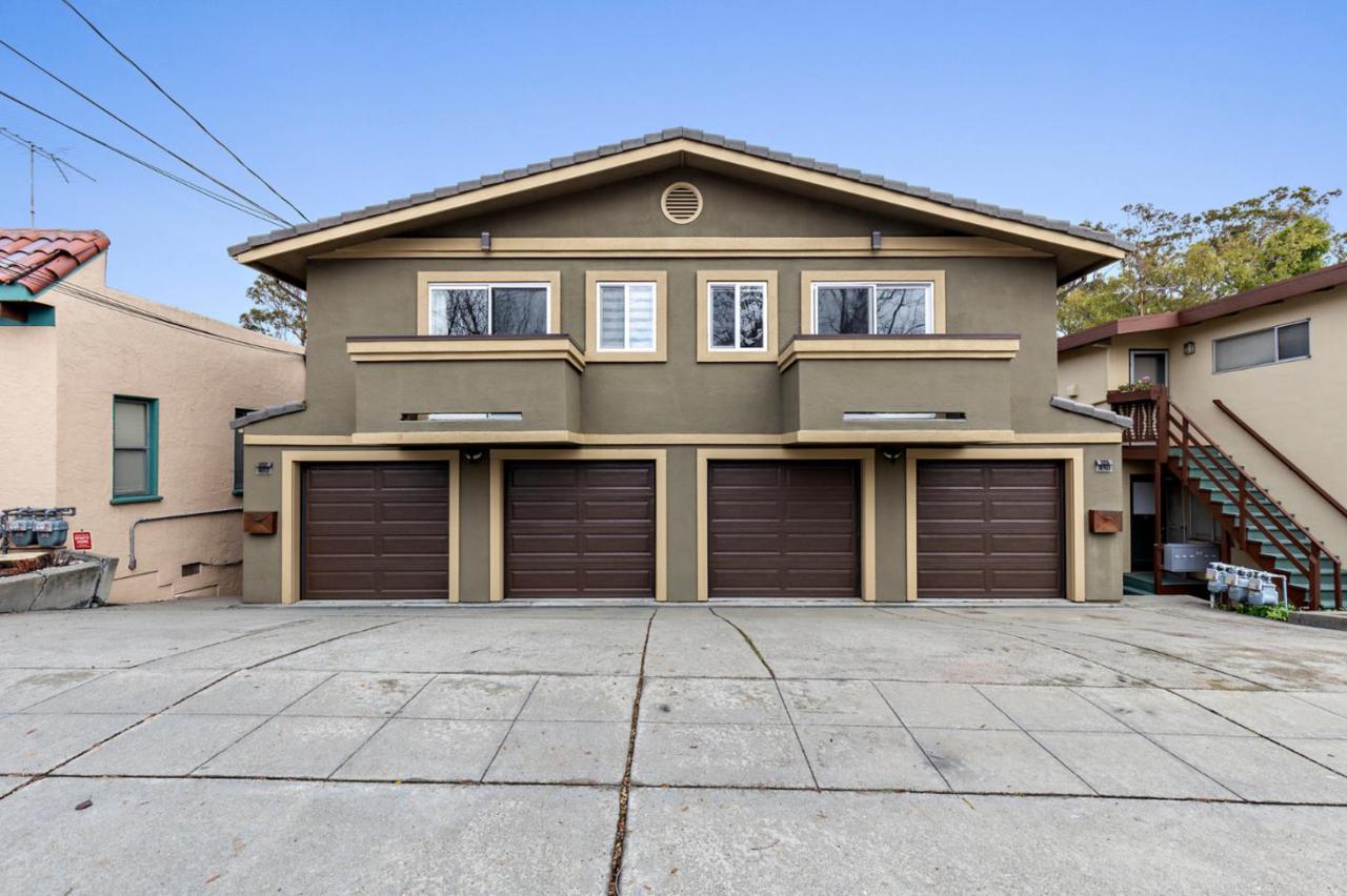 852 Edgehill Dr - Photo 1