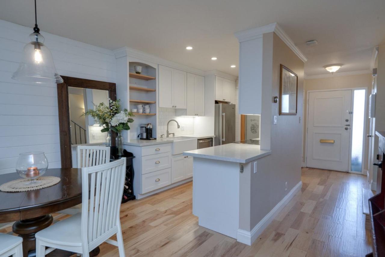 920 Peninsula Ave - Photo 1