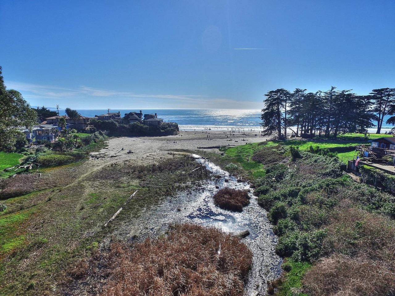 255 15th Ave - Photo 1