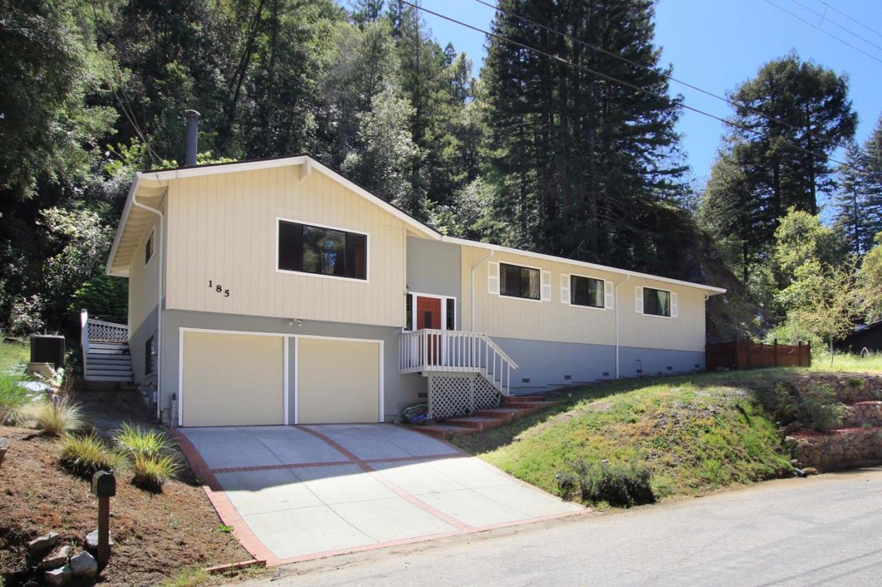 185 Lake Dr - Photo 1