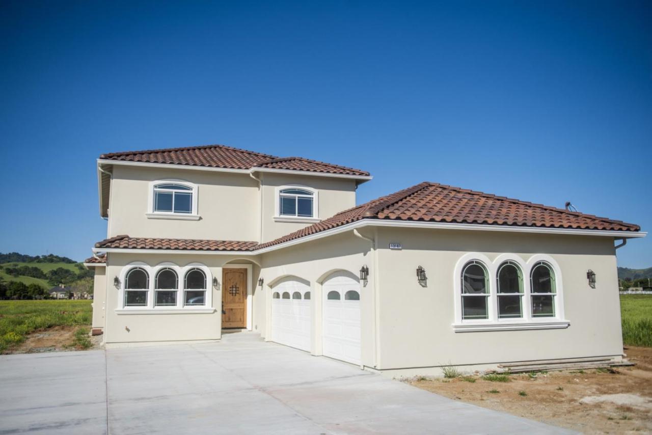 13167 Colony Ave - Photo 1