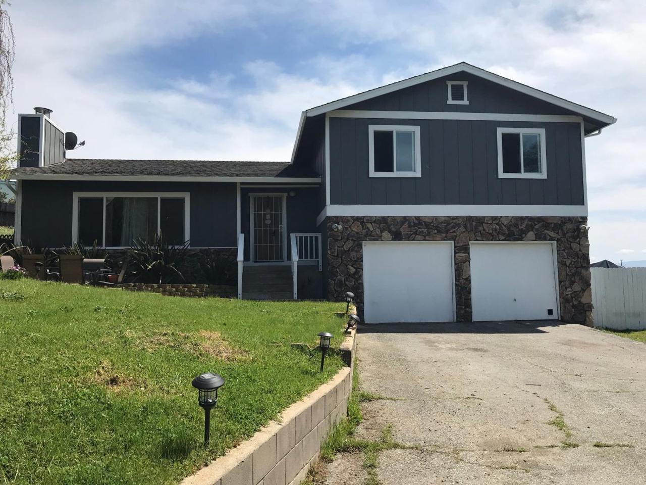8335 Dolan Pl - Photo 1