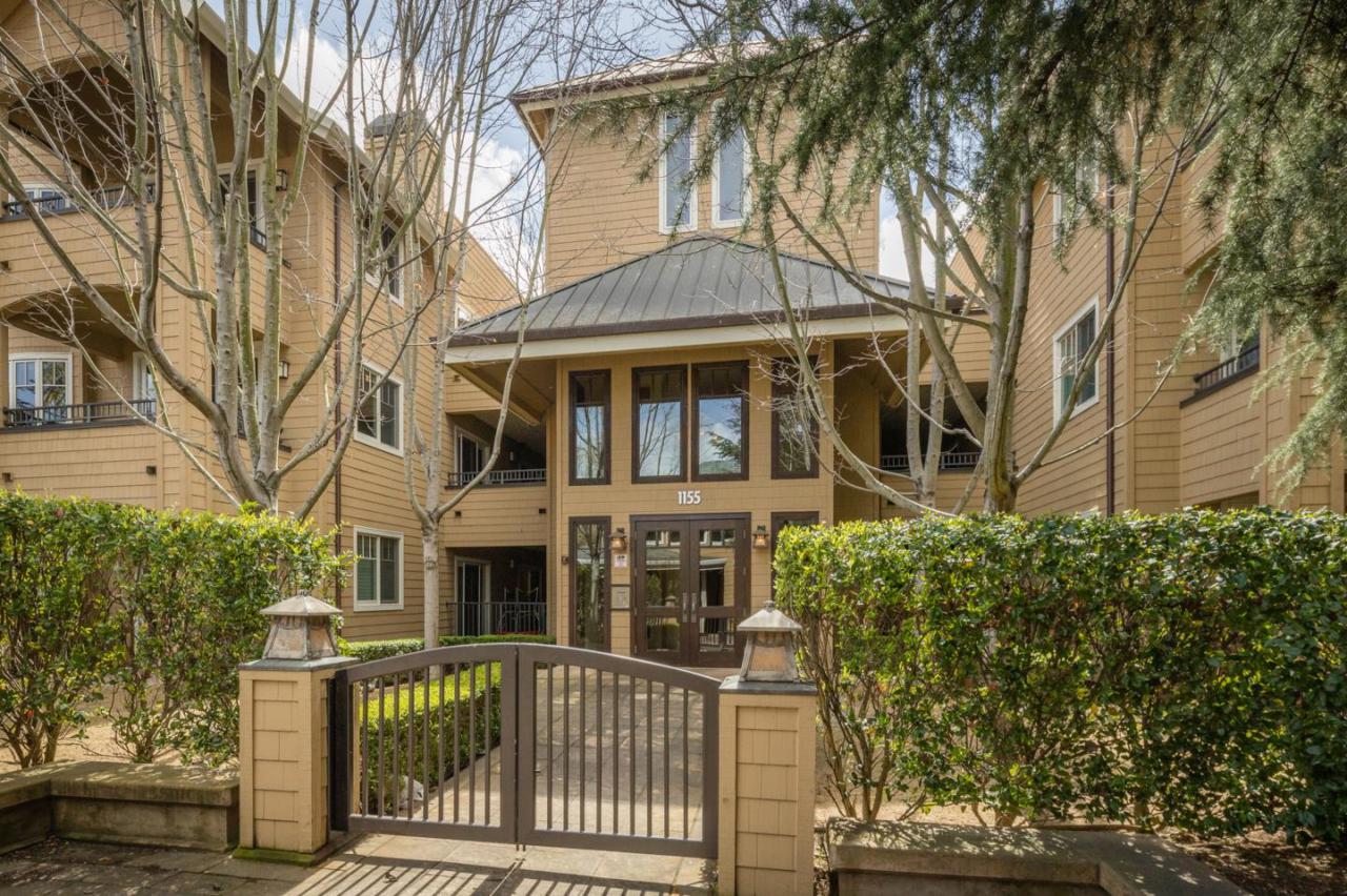 1155 Merrill St 204 - Photo 1