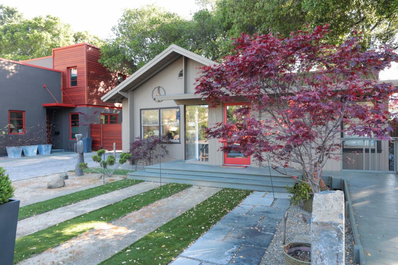 636 Middlefield Rd - Photo 1