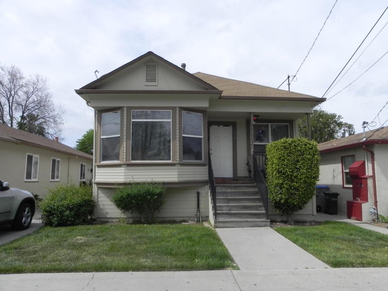 251 & 257 N 7th St - Photo 1