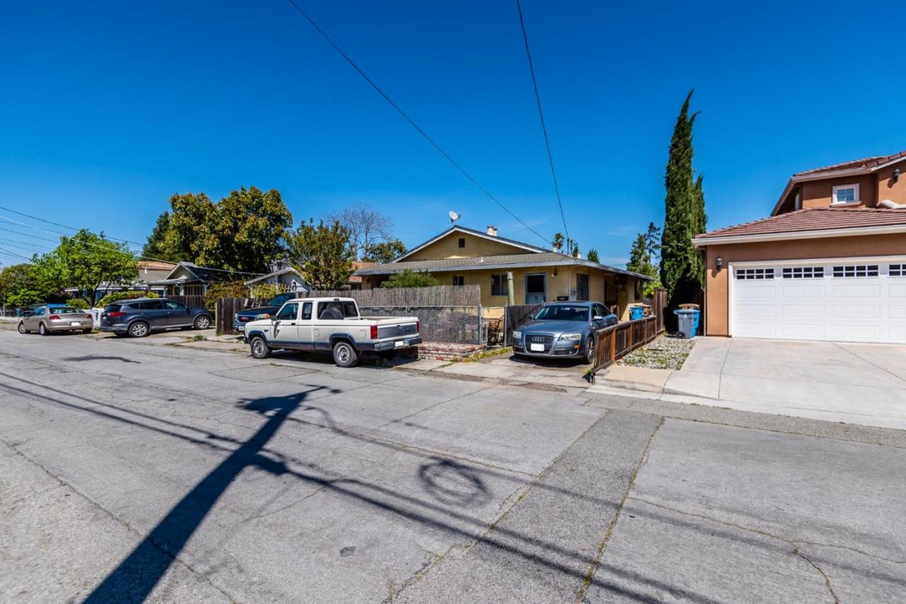 10134 Santa Clara Ave - Photo 1