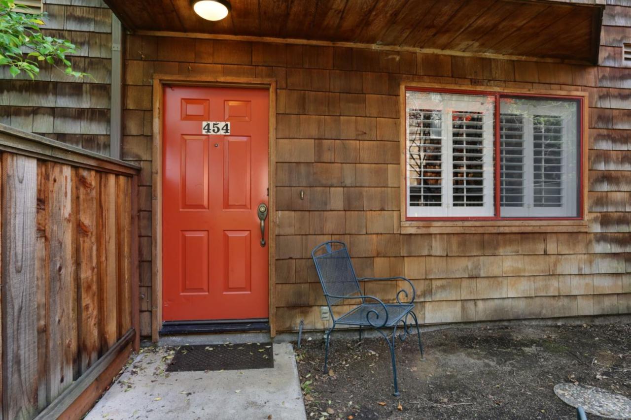 454 Westcliffe Pl - Photo 1