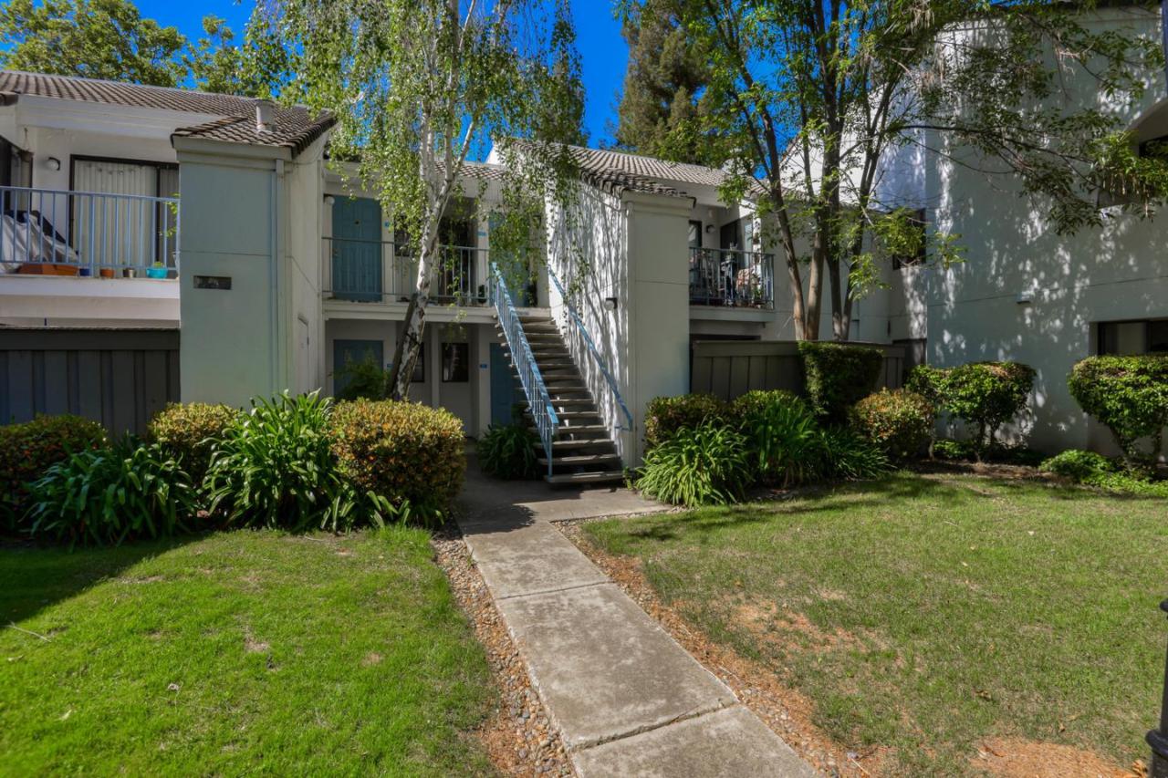1055 Capitol Ave 111 - Photo 1