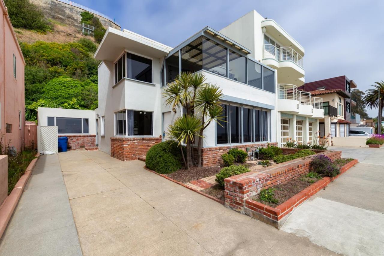 407 Beach Dr - Photo 1