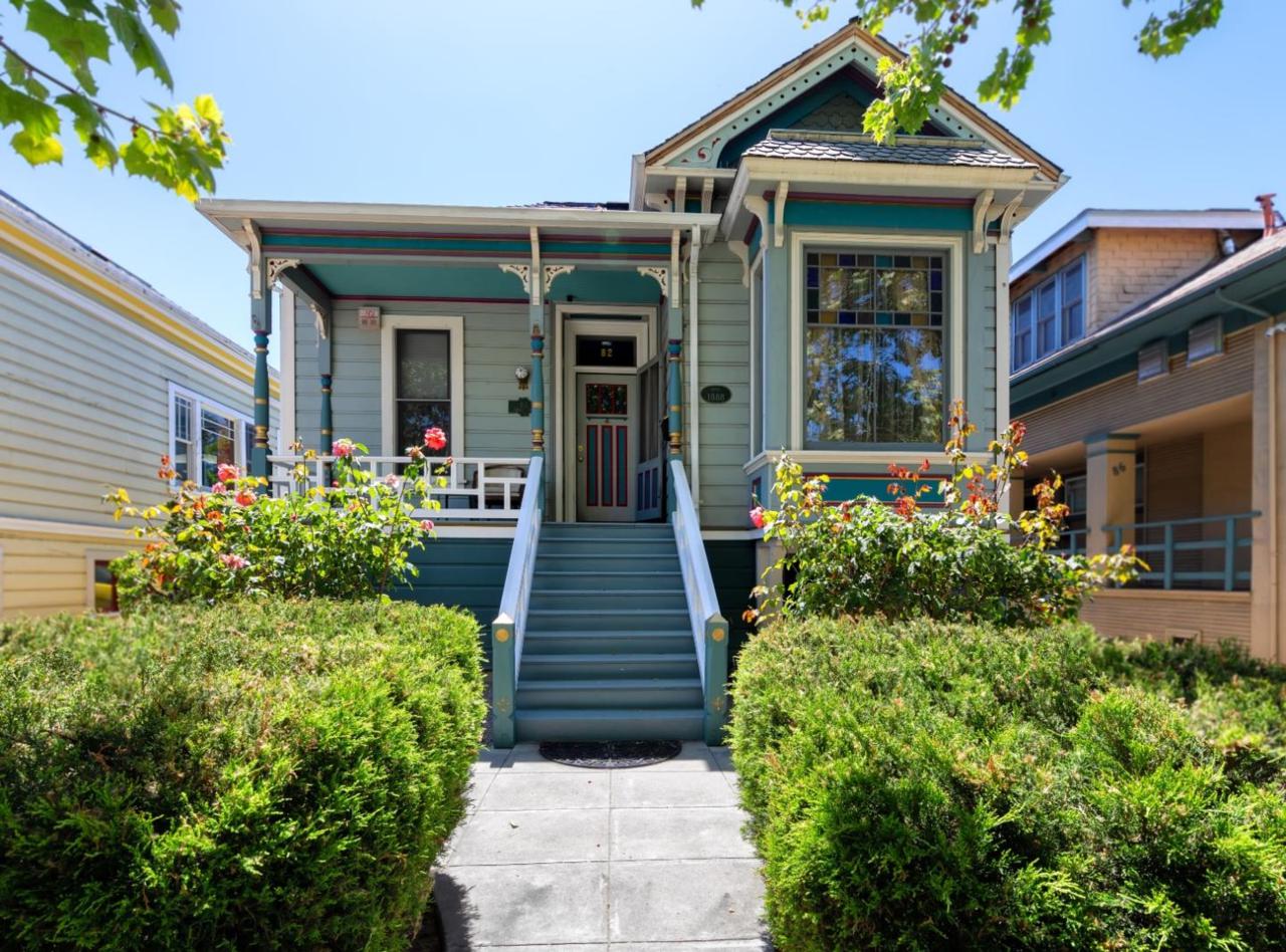 82 Pierce Ave - Photo 1