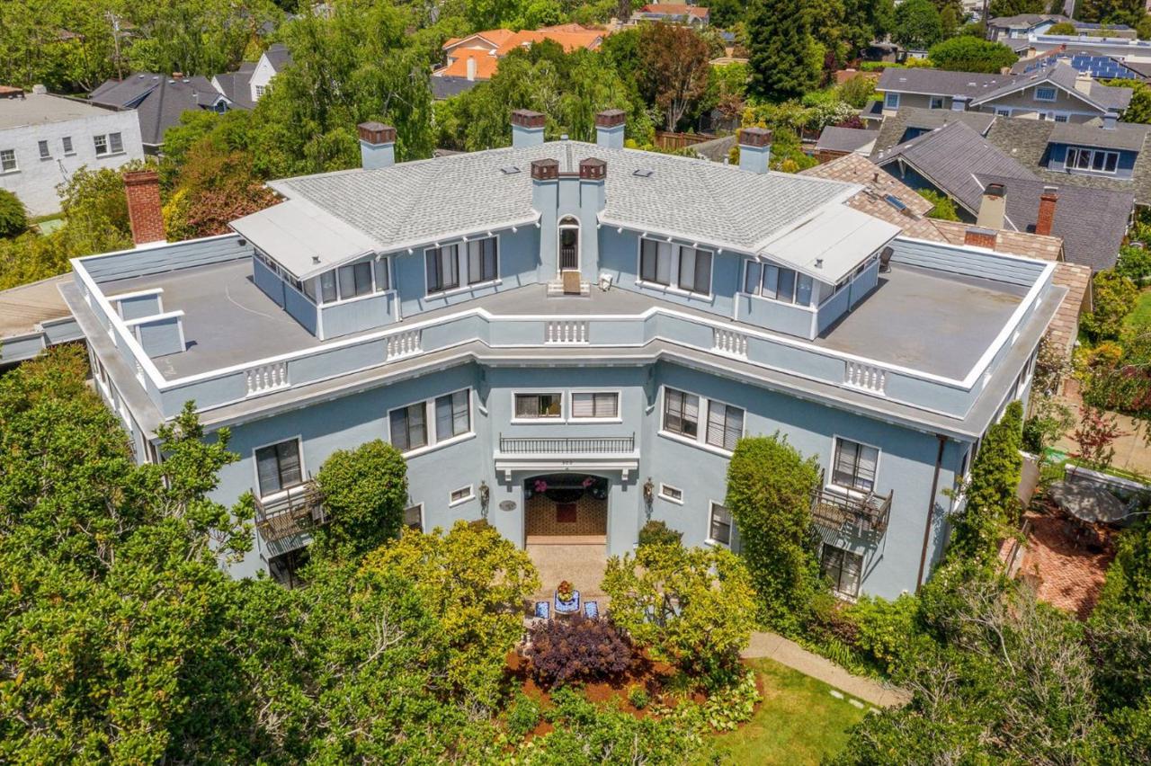 300 Occidental Ave - Photo 1