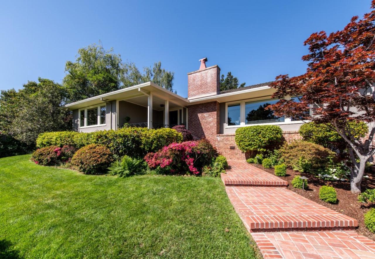835 Longview Rd - Photo 1