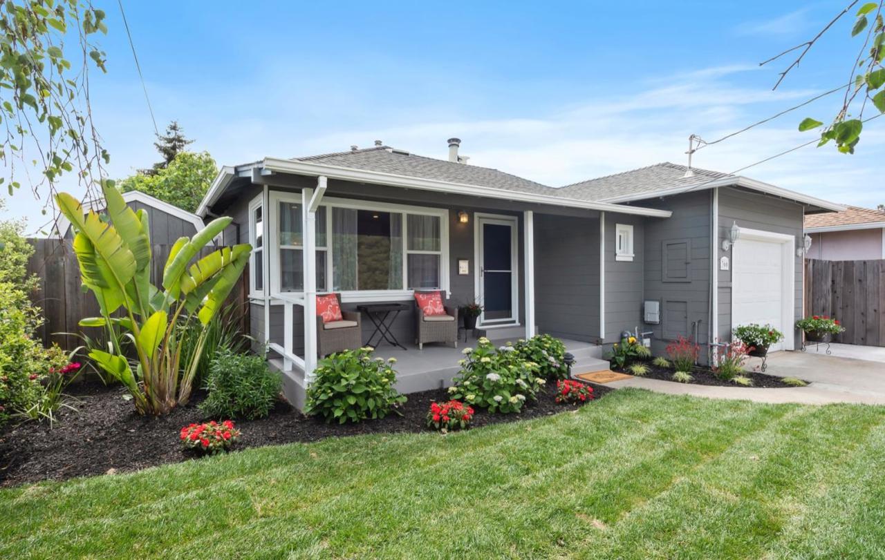 366 D St - Photo 1