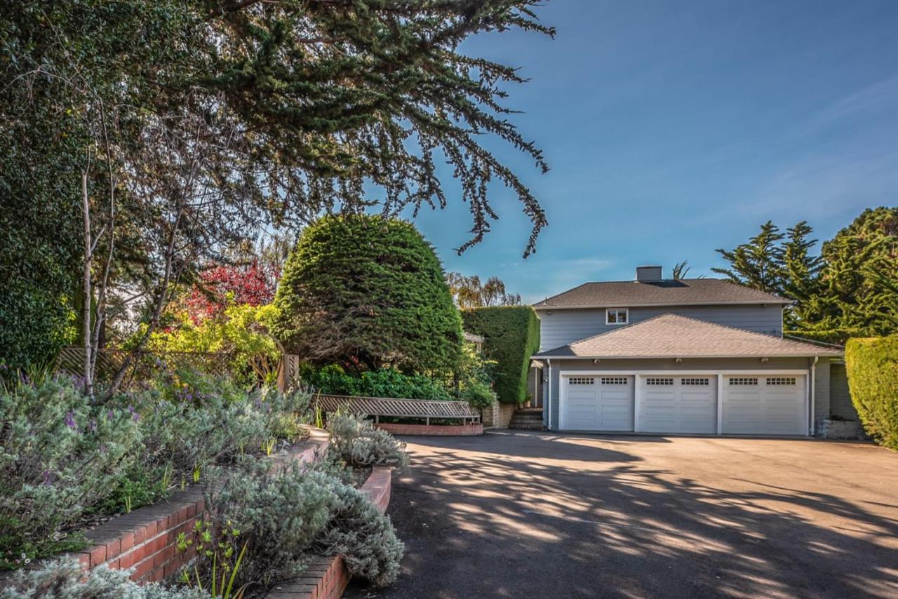 26259 Atherton Dr - Photo 1