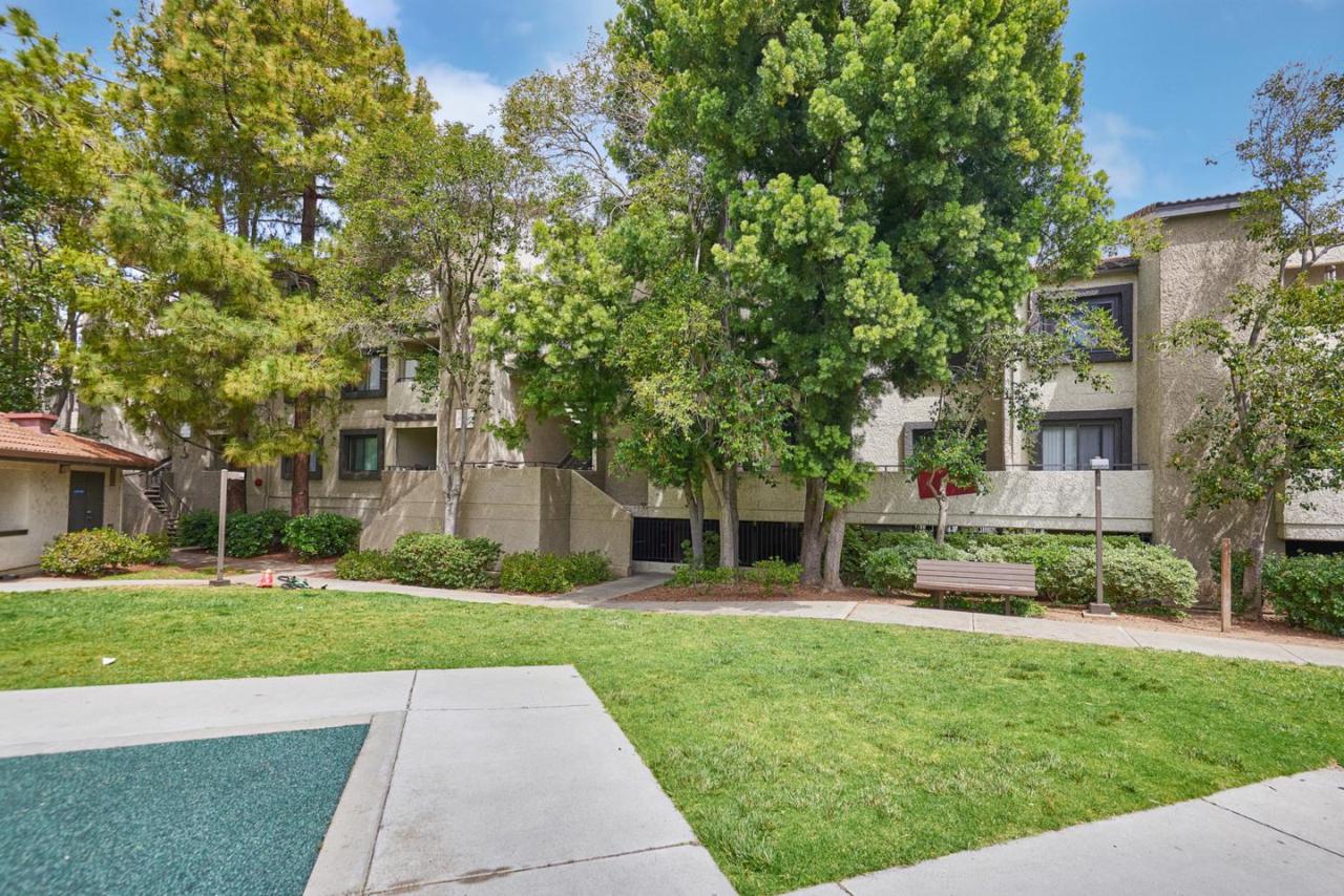 880 Fremont Ave 312 - Photo 1
