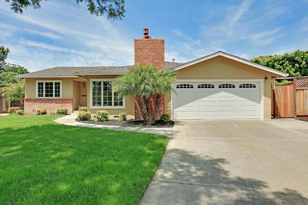 1579 Alisal Ave - Photo 1