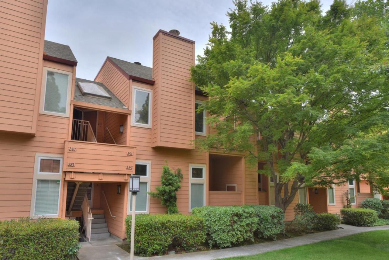 291 Sumba Ct - Photo 1