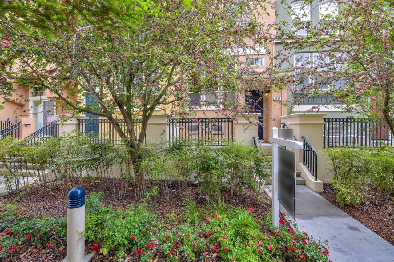 4054 Fitzpatrick Way - Photo 1