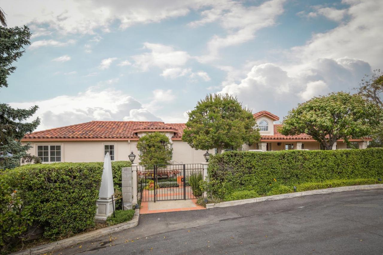 306 La Cuesta Dr - Photo 1