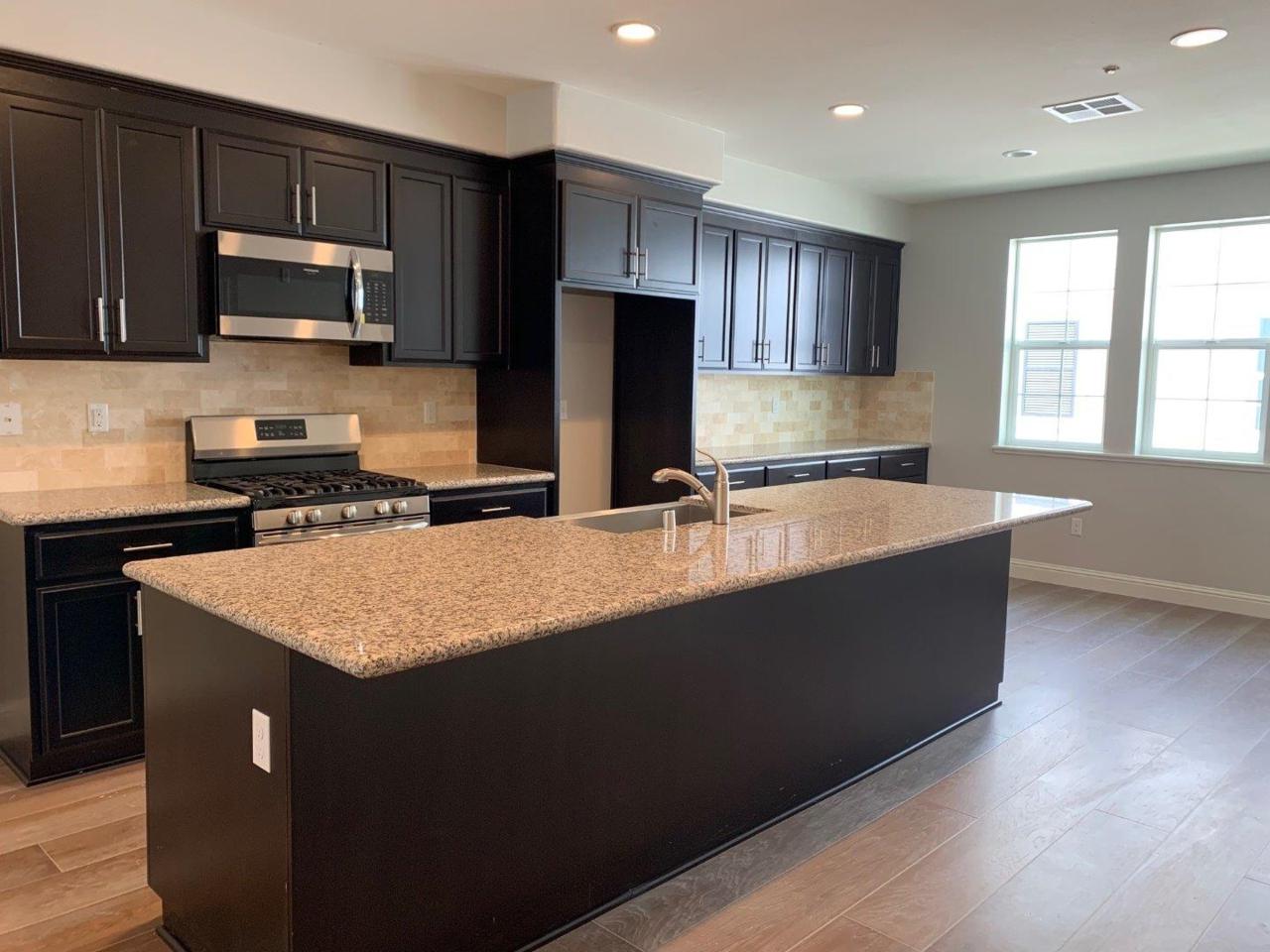279 Wild Rose Way - Photo 1