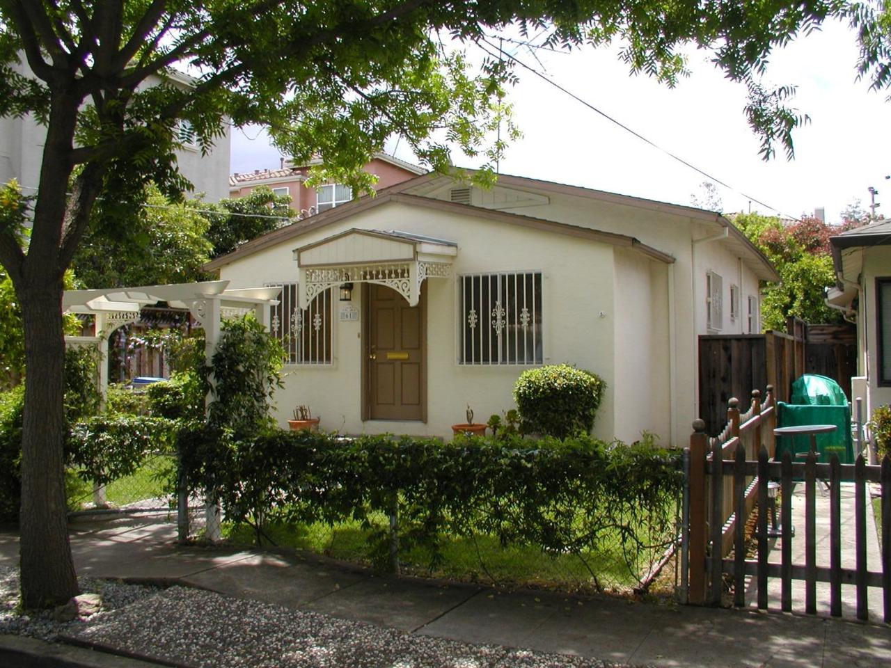 61 Willard Ave - Photo 1
