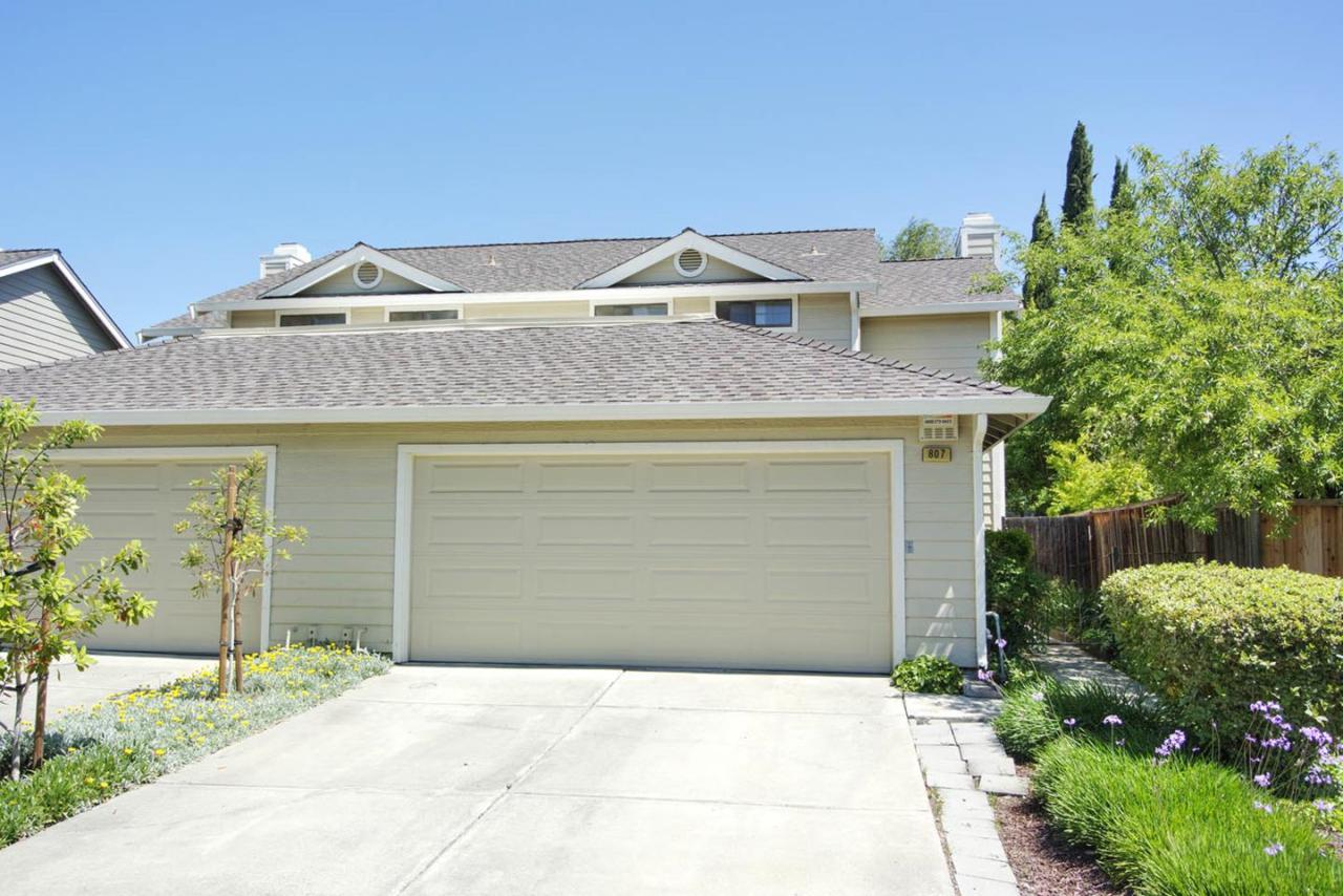 807 Folsom Cir - Photo 1