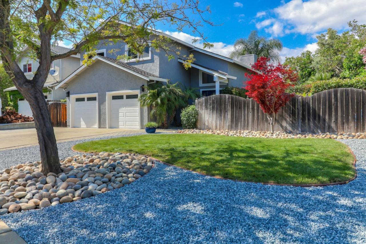 5550 Karen Ct - Photo 1