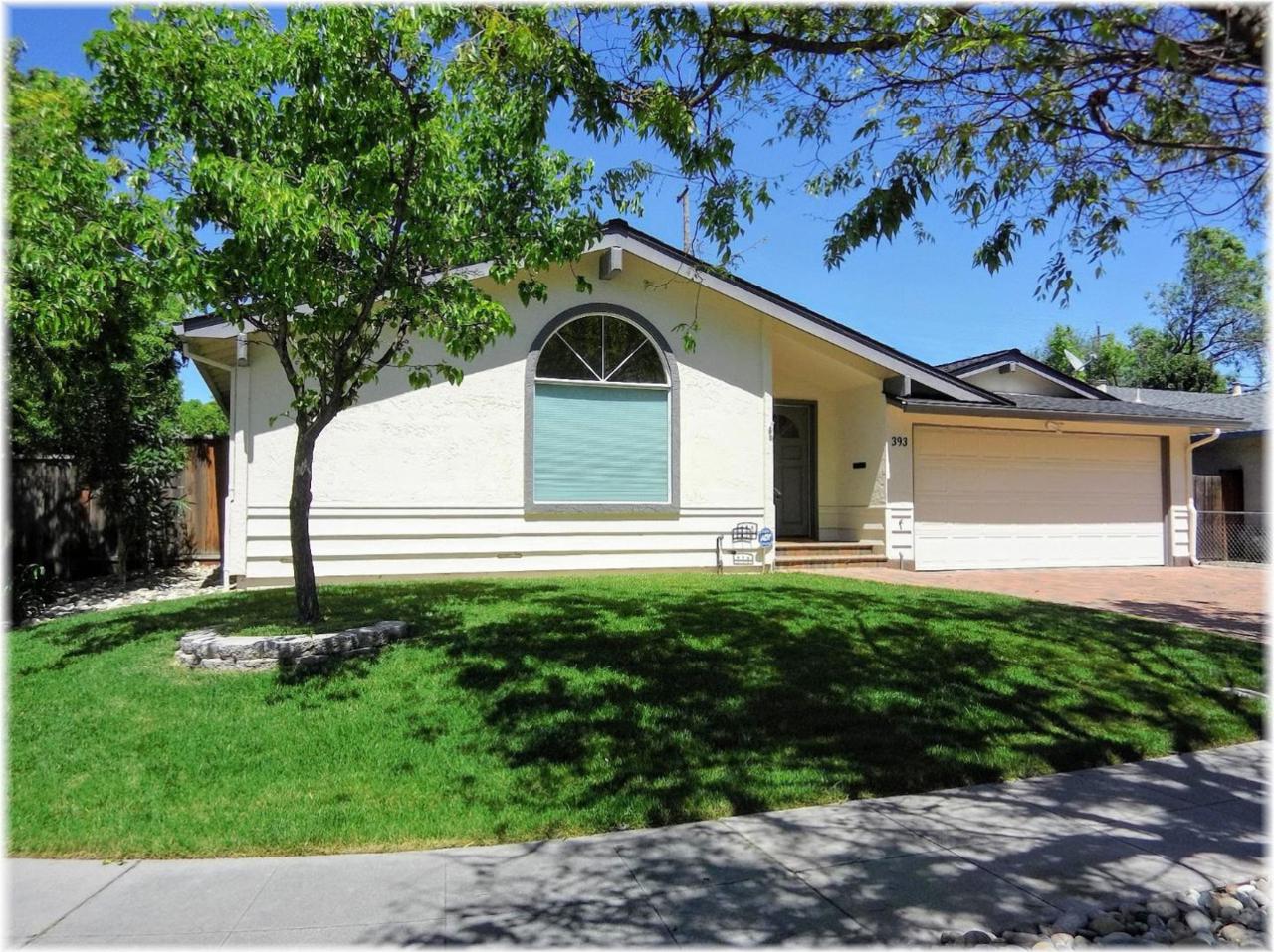 393 Herrick Ave - Photo 1