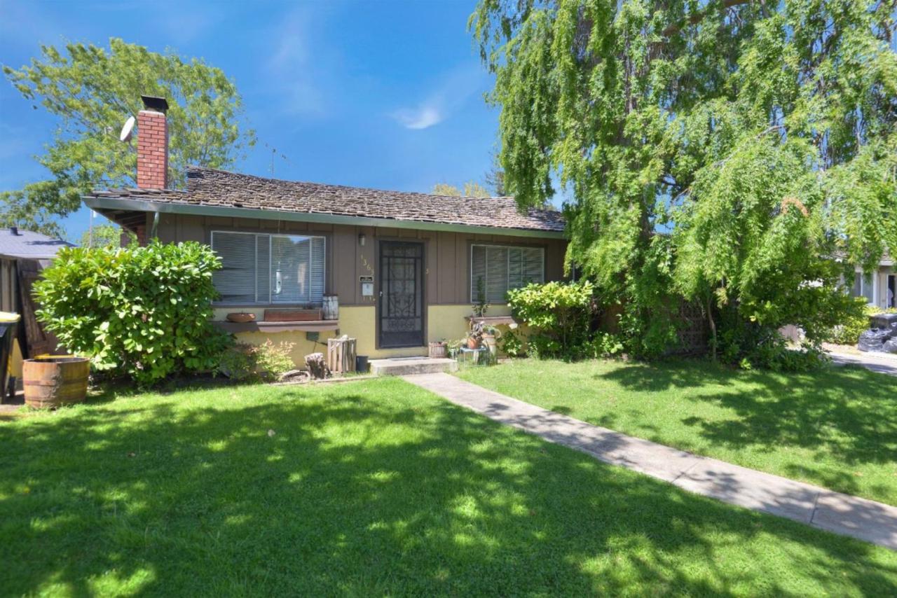1363 Kingfisher Way - Photo 1