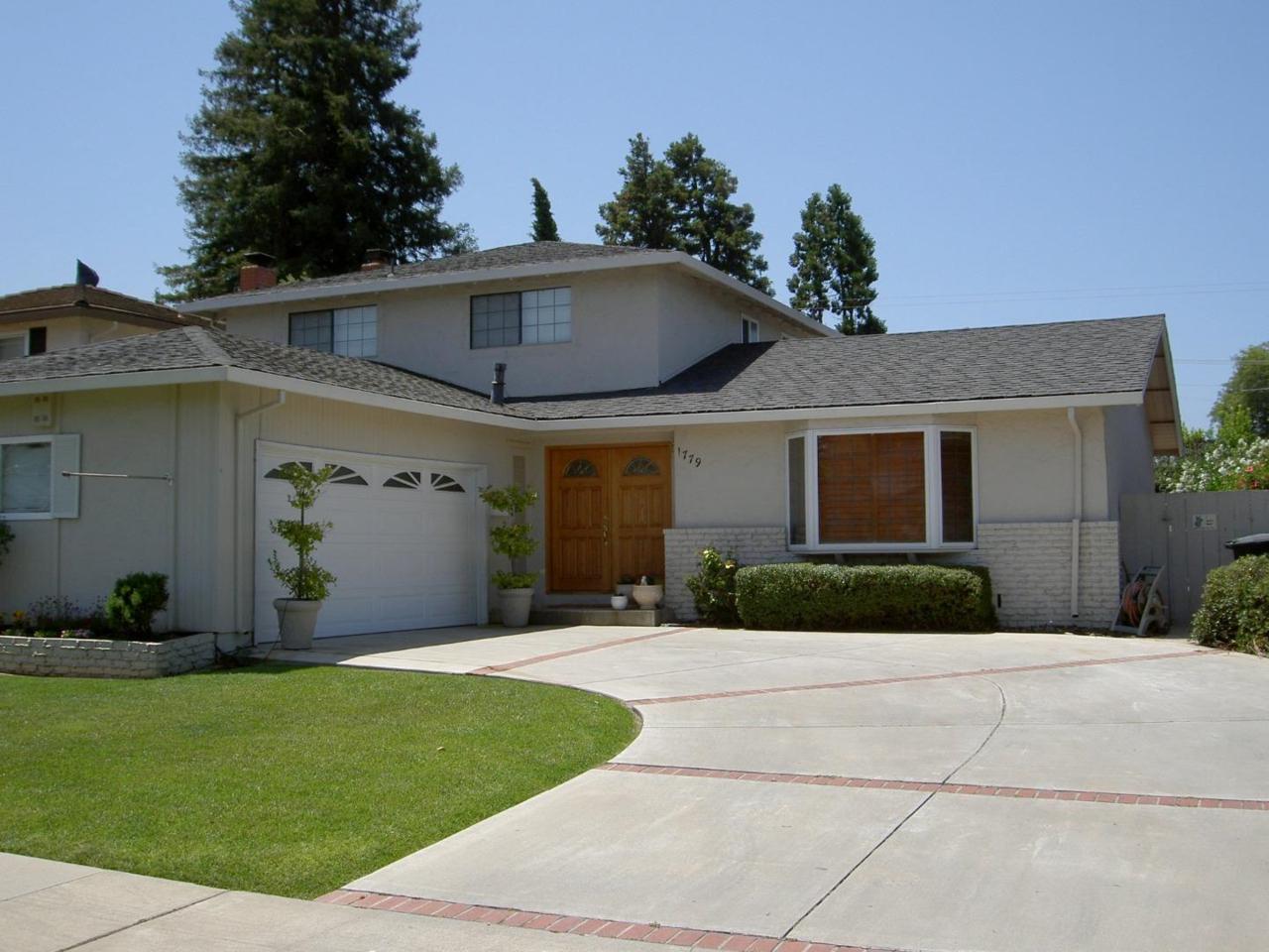 1779 Lark Ln - Photo 1
