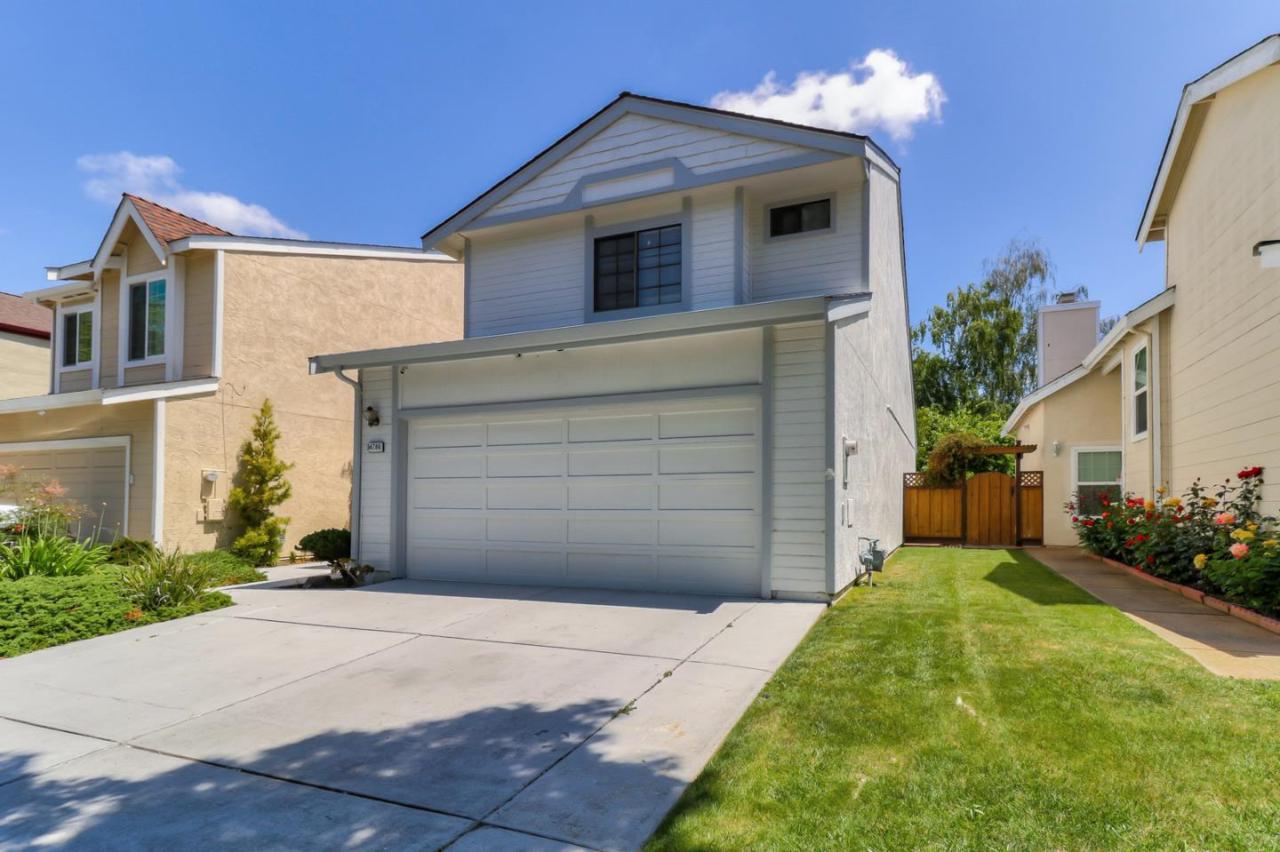 34786 Siward Dr - Photo 1