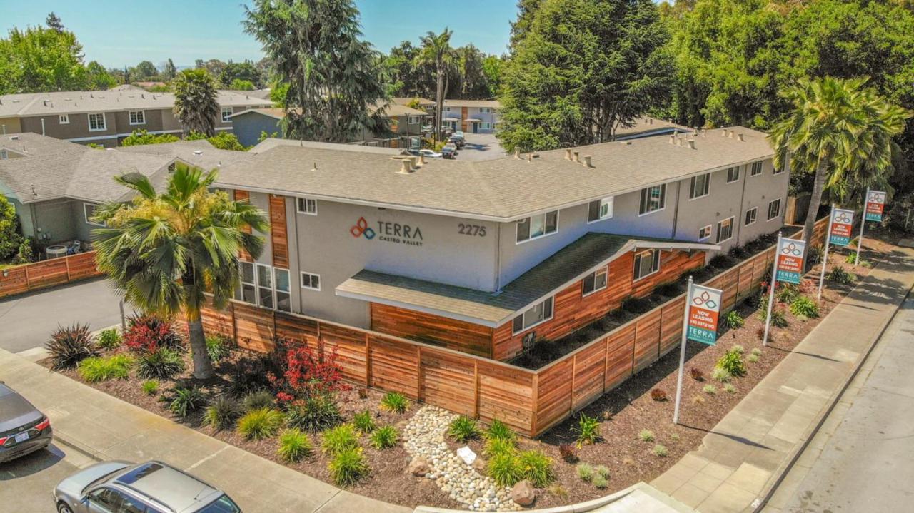 2275 Grove Way - Photo 1