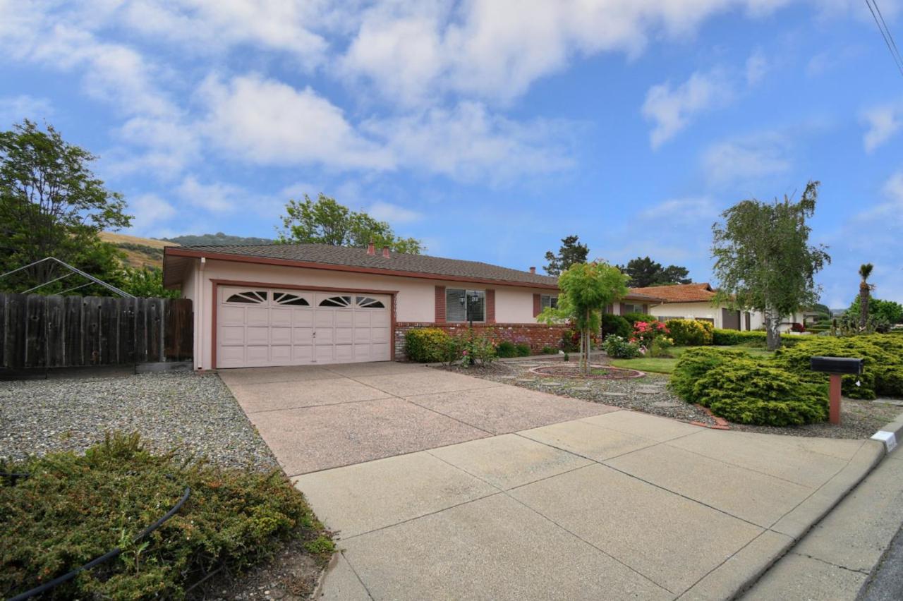 20091 Portola Dr - Photo 1