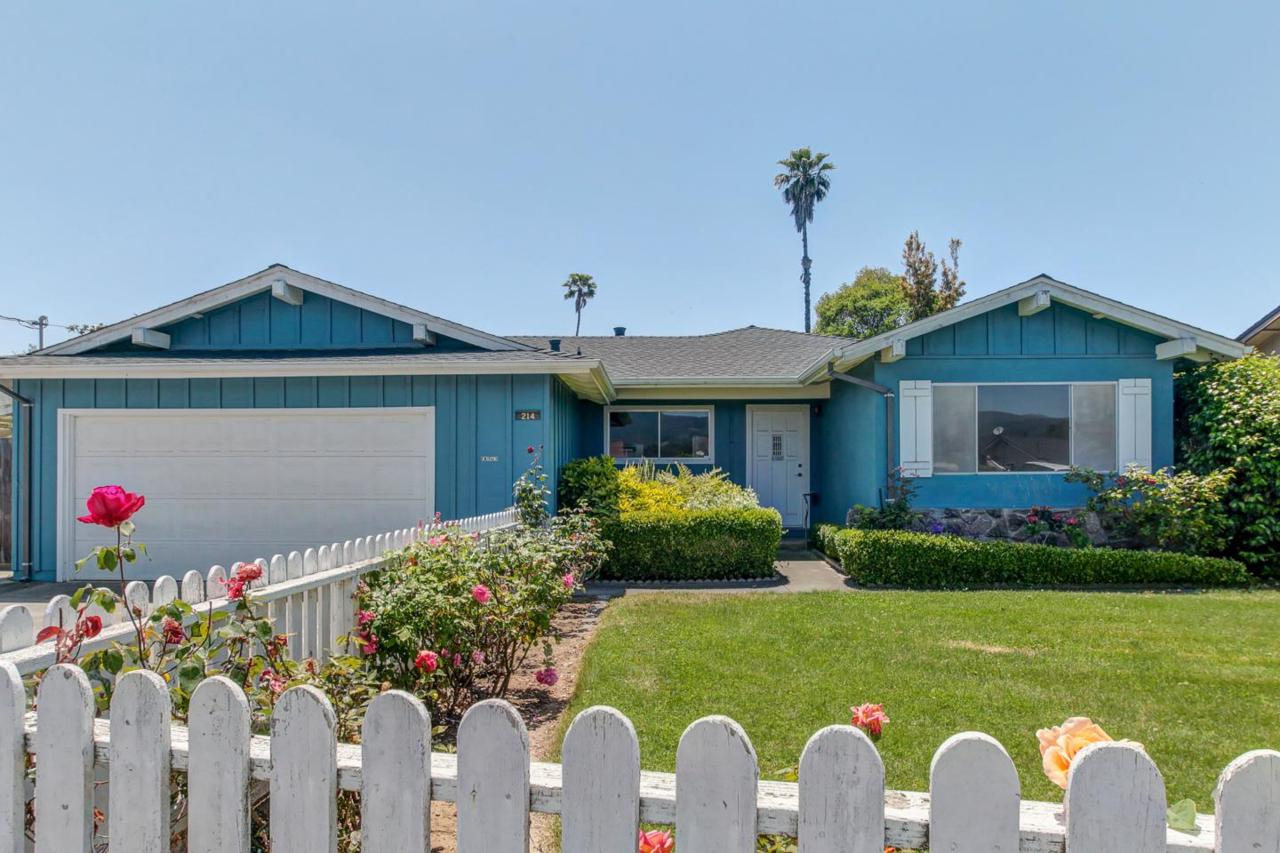 214 Mesa Verde Dr - Photo 1