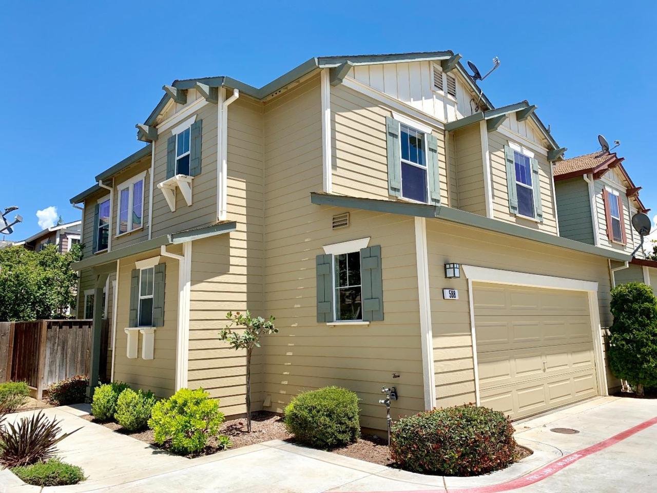 588 Gabilan Pl - Photo 1