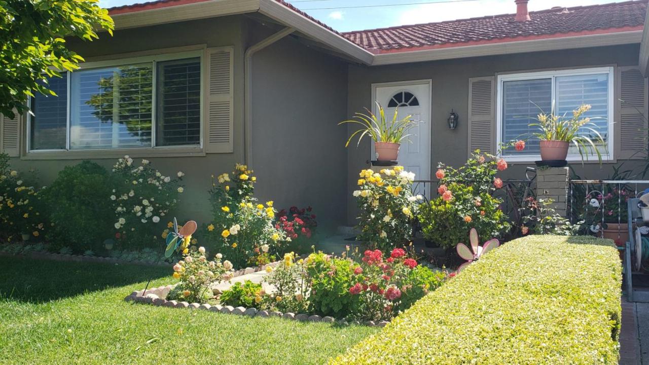 3735 Eastwood Cir - Photo 1
