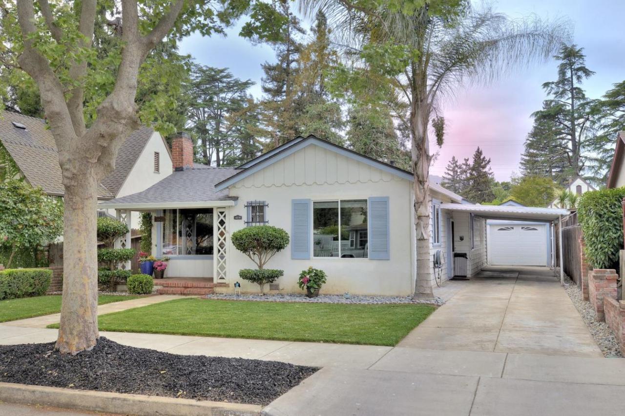 7521 Carmel St - Photo 1