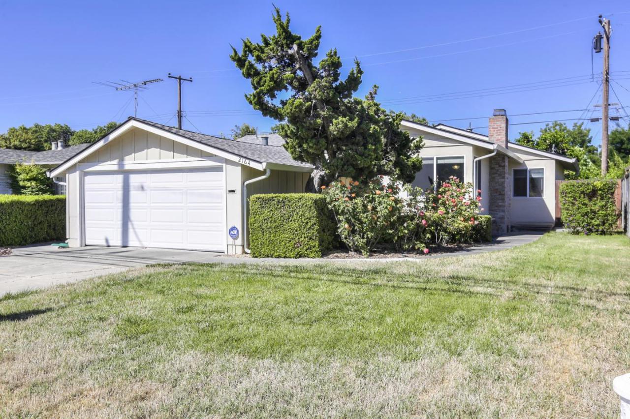 2164 Francis Ave - Photo 1
