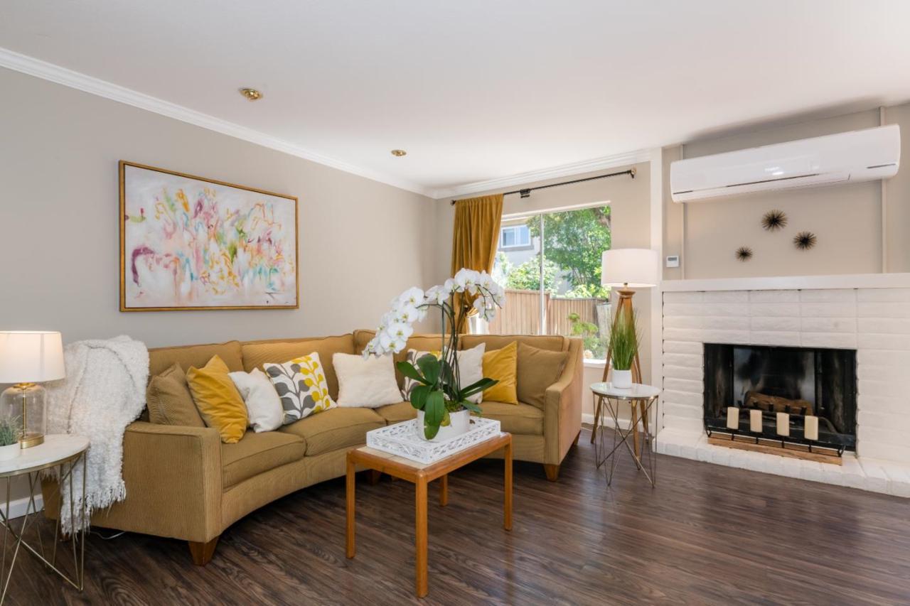 1005 Bryant Way L - Photo 1