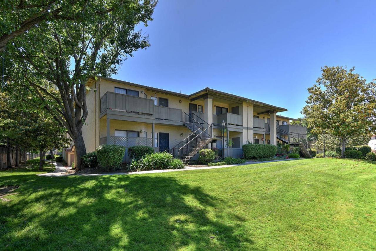 259 Kenbrook Cir - Photo 1