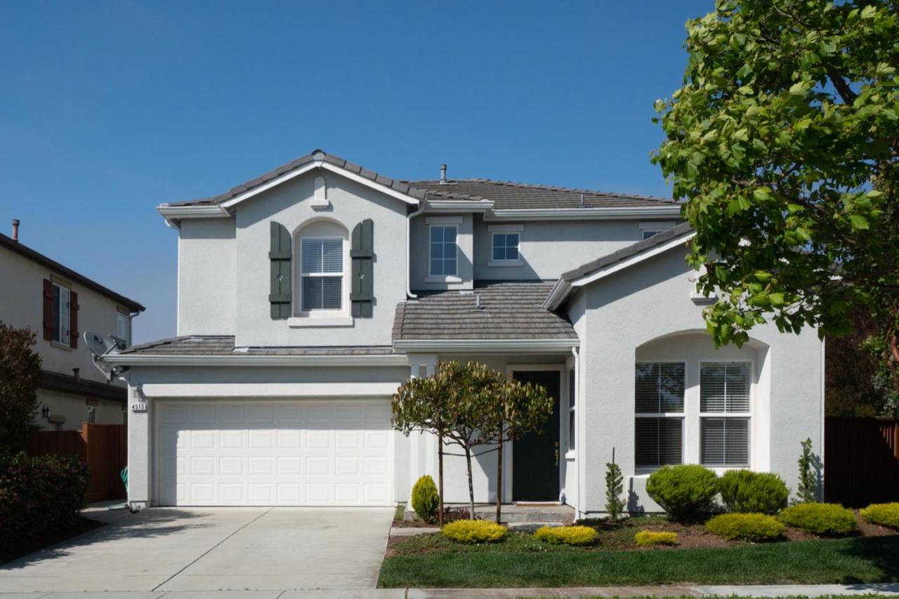 4510 Peninsula Point Dr - Photo 1