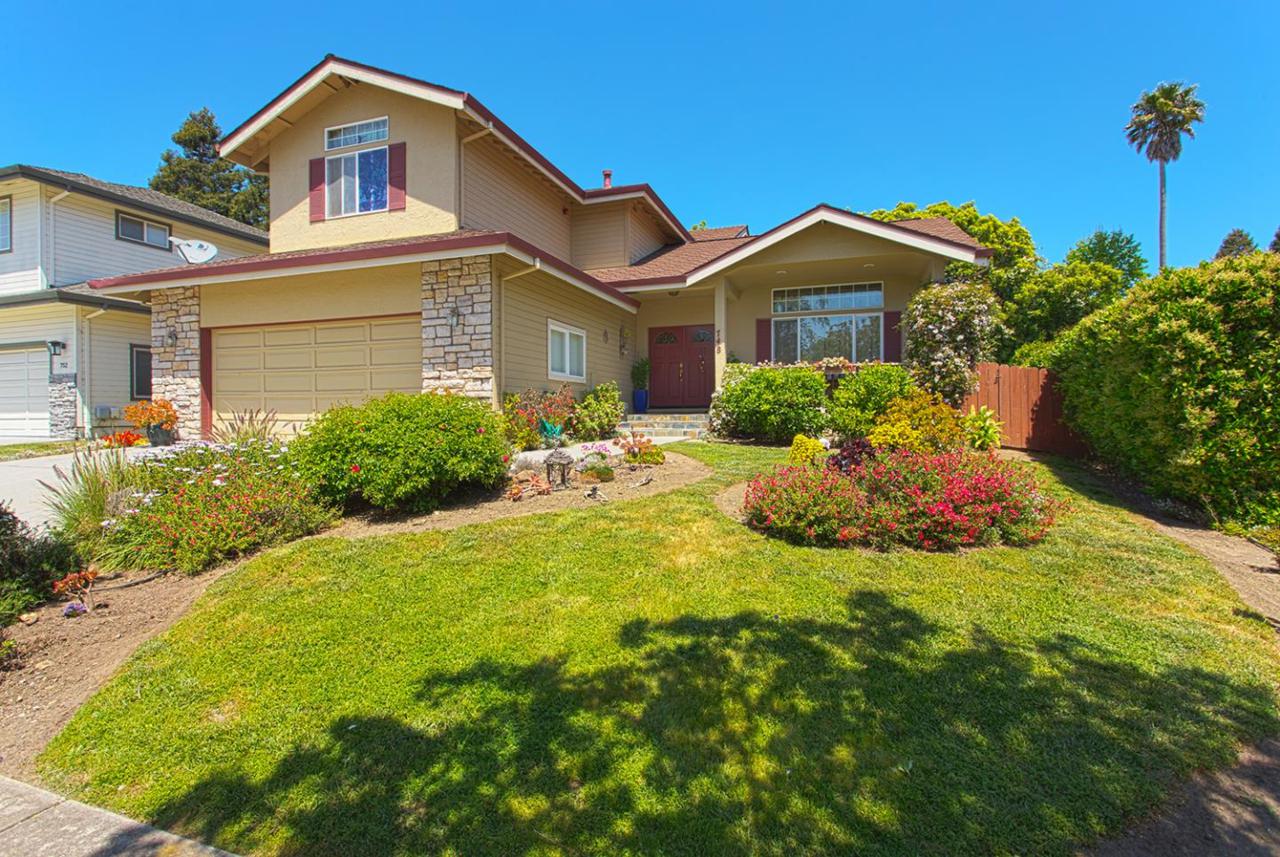 748 Paradiso Ct - Photo 1