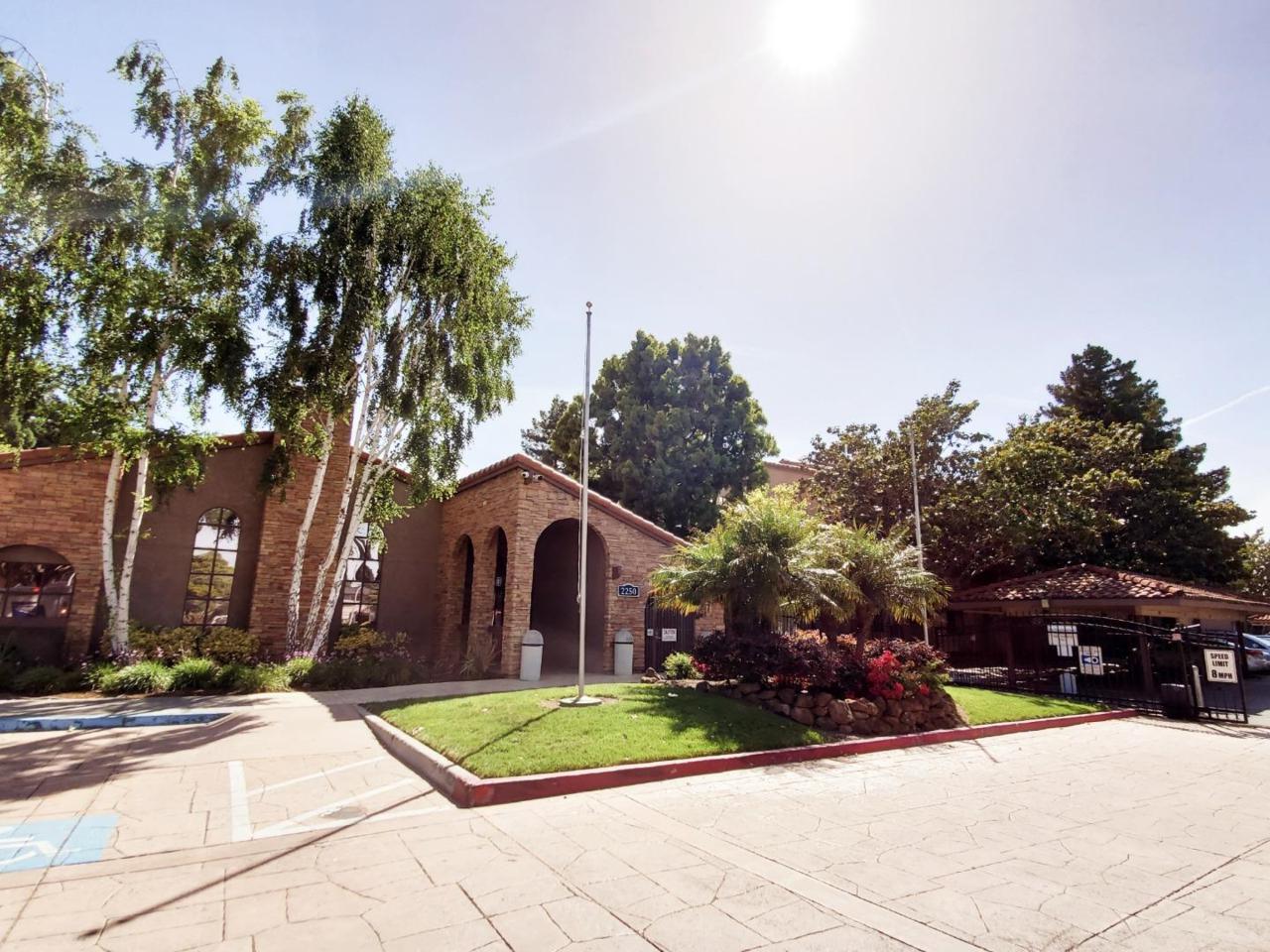 2250 Monroe St 123 - Photo 1