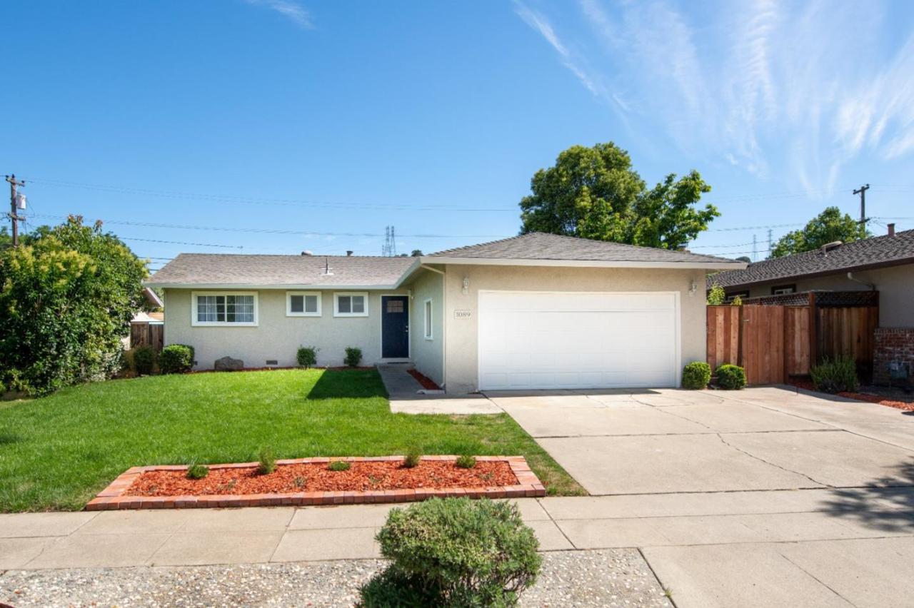 1089 Cloverbrook Dr - Photo 1