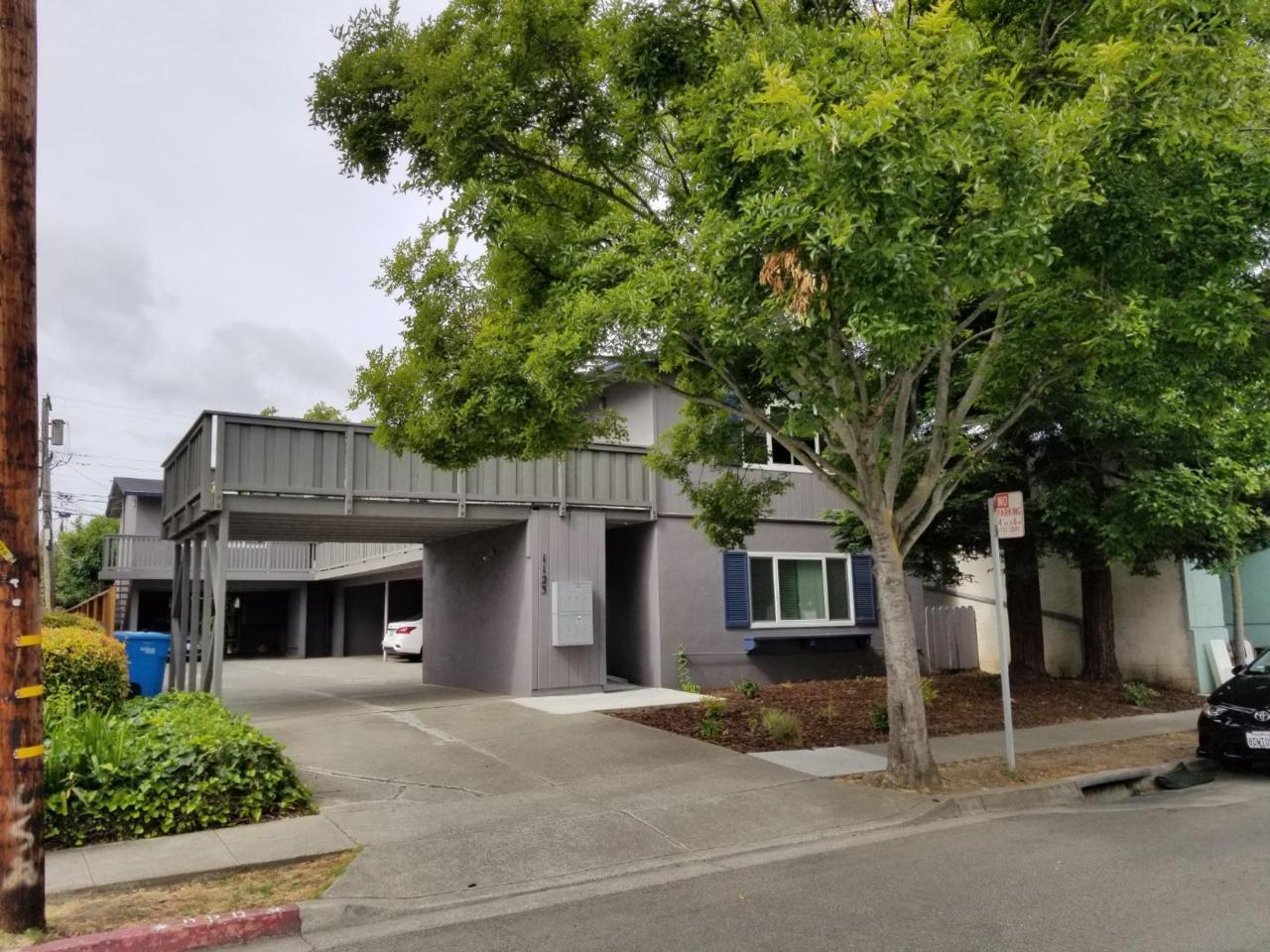 1123 Chula Vista Ave - Photo 1